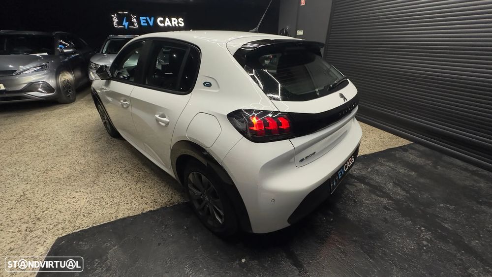 Peugeot e-208 Active Pack - 8