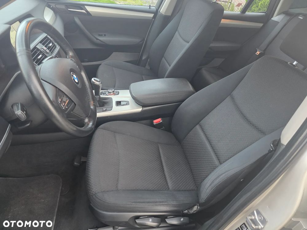 BMW X3 xDrive20d - 13