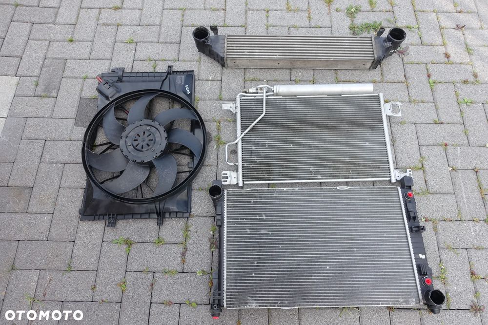 WENTYLATOR INTERCOOLER MERCEDES W203 2.2 CDI - 1