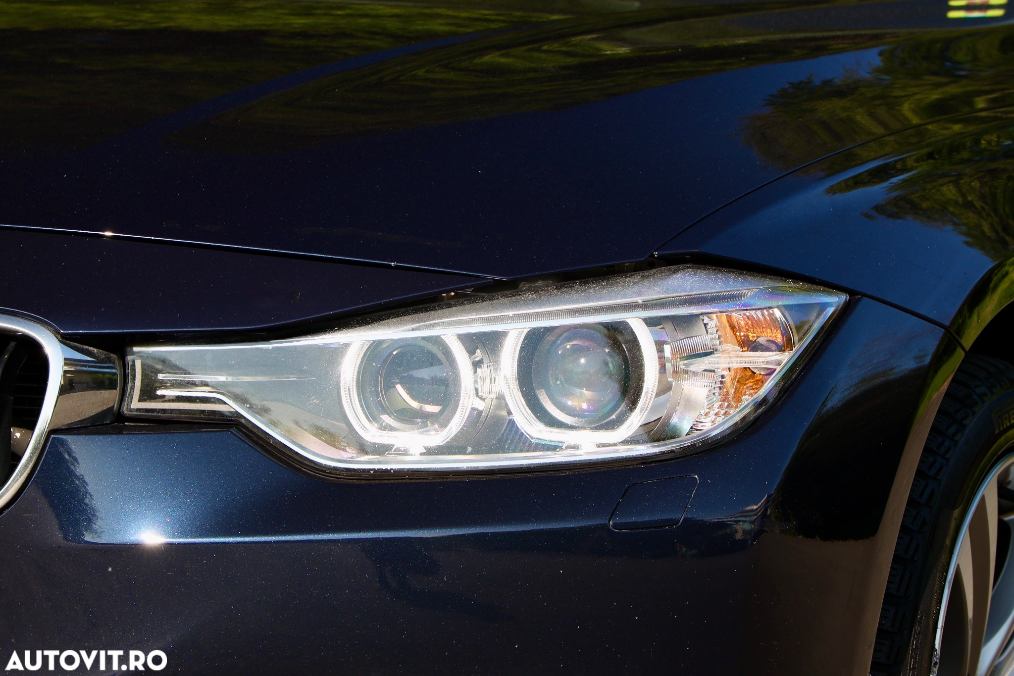 BMW Seria 3 320i Aut. Sport Line - 34