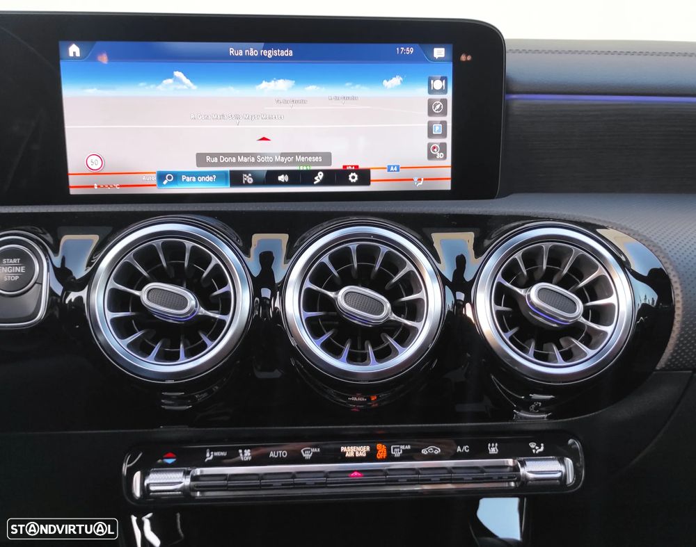 Mercedes-Benz A 250 e AMG Line - 32