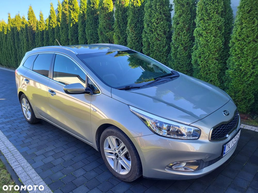 Kia Ceed - 8