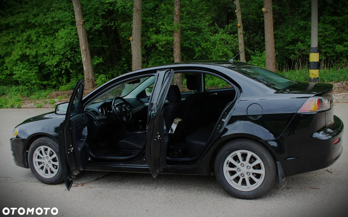 Mitsubishi Lancer 1.6 Intense - 18