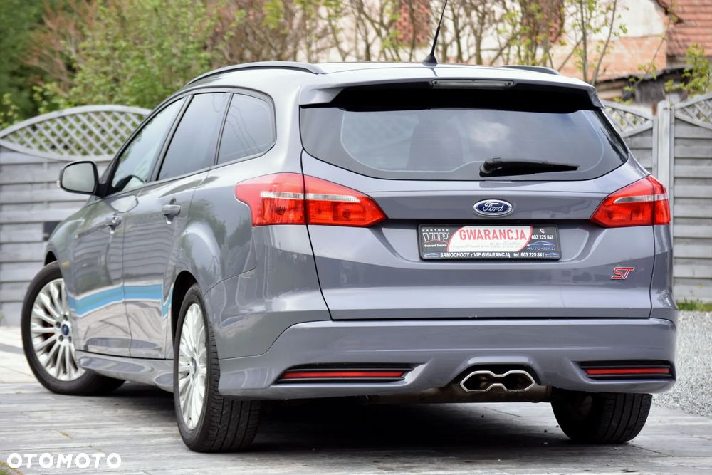 Ford Focus 2.0 TDCi ST - 16