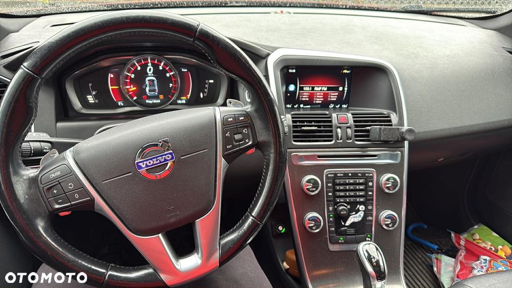 Volvo XC 60 T6 AWD RDesign - 15