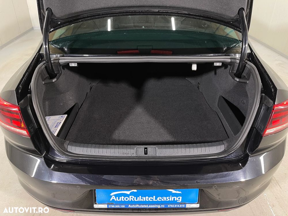 Volkswagen Passat 1.5 TSI ACT DSG Comfortline - 13