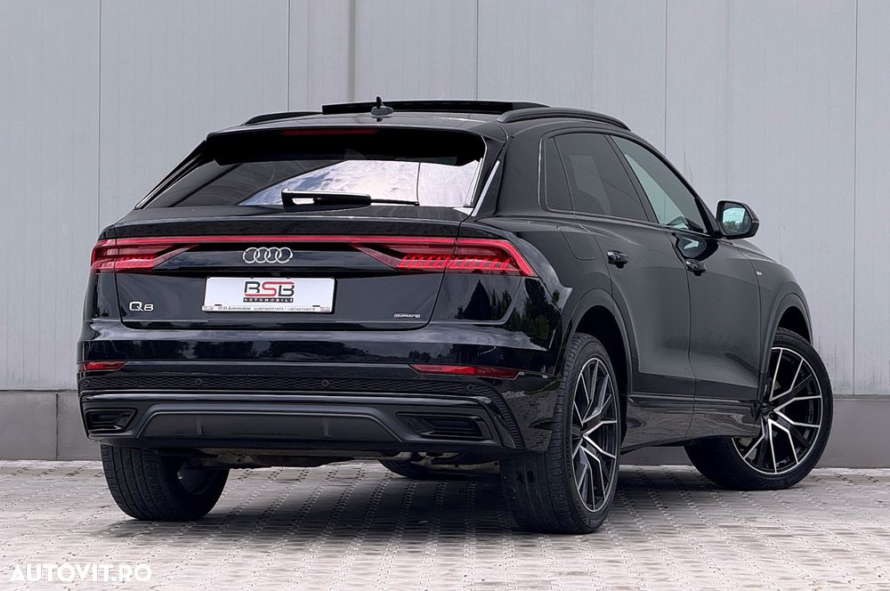 Audi Q8 - 6