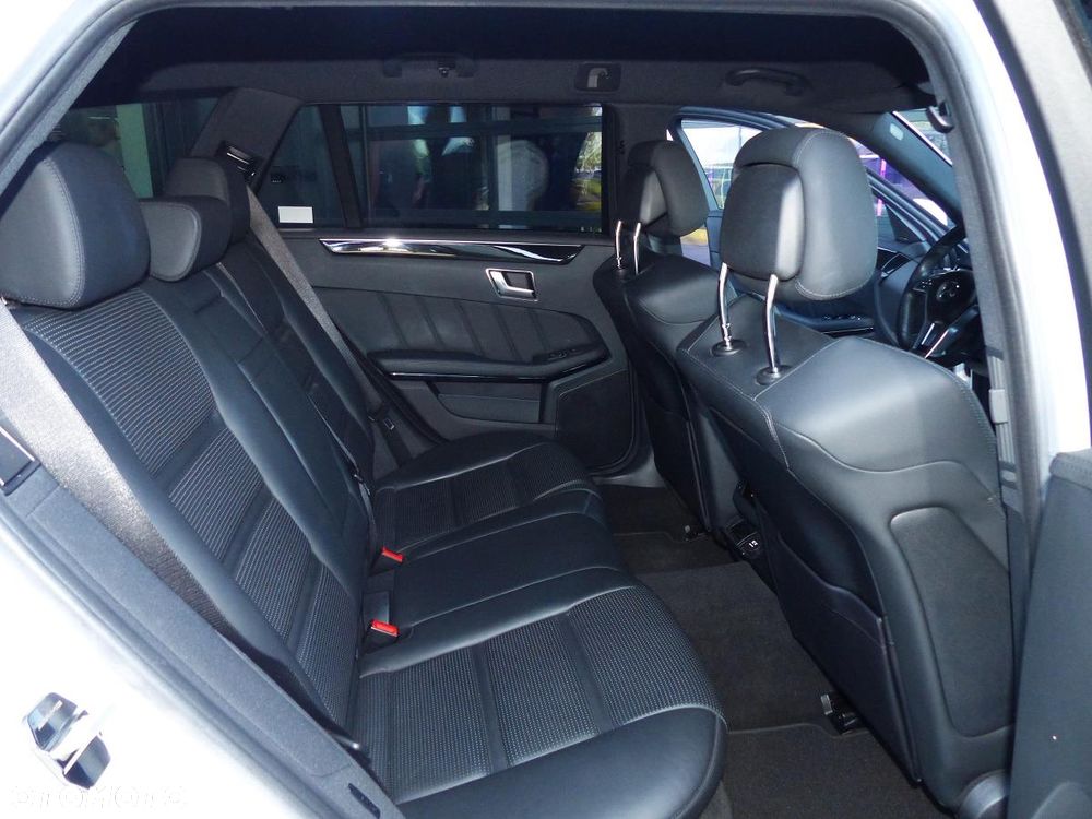 Mercedes-Benz Klasa E 63 AMG S 4-Matic - 14
