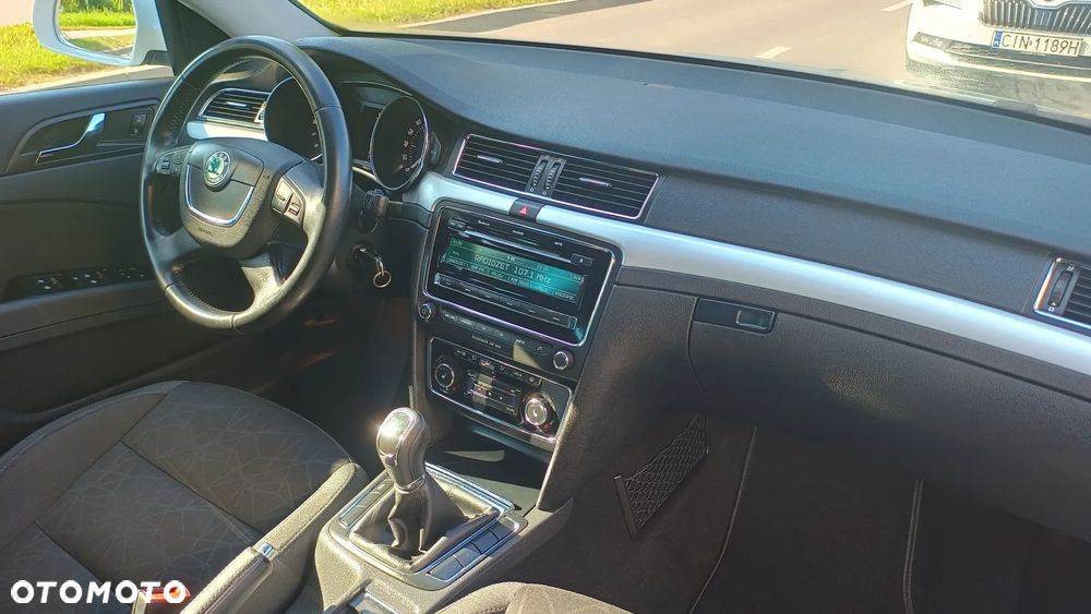 Skoda Superb Combi 2.0 TDI Comfort - 19