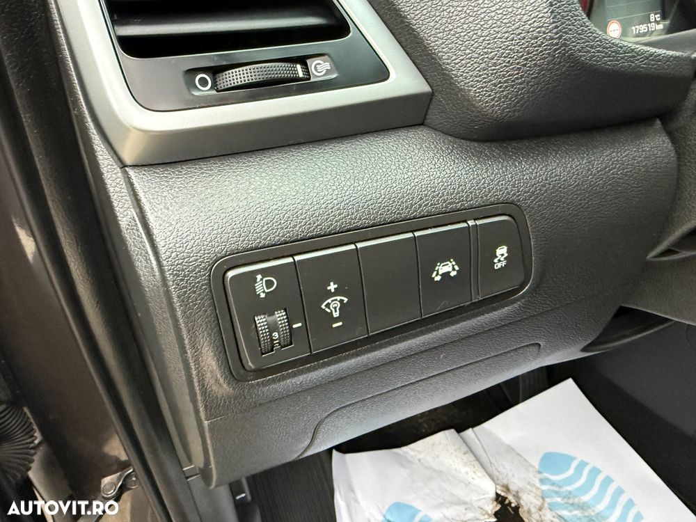 Hyundai Tucson blue 1.7 CRDi 2WD DCT Style - 23