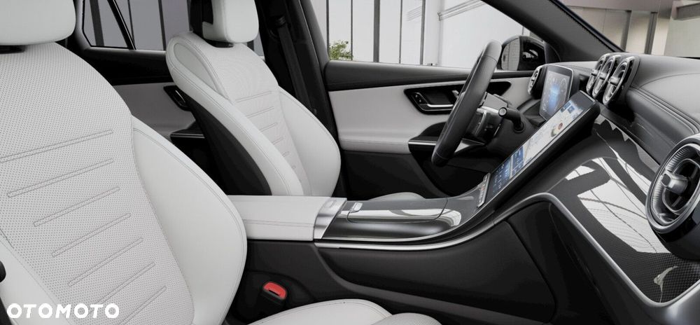Mercedes-Benz GLC - 7