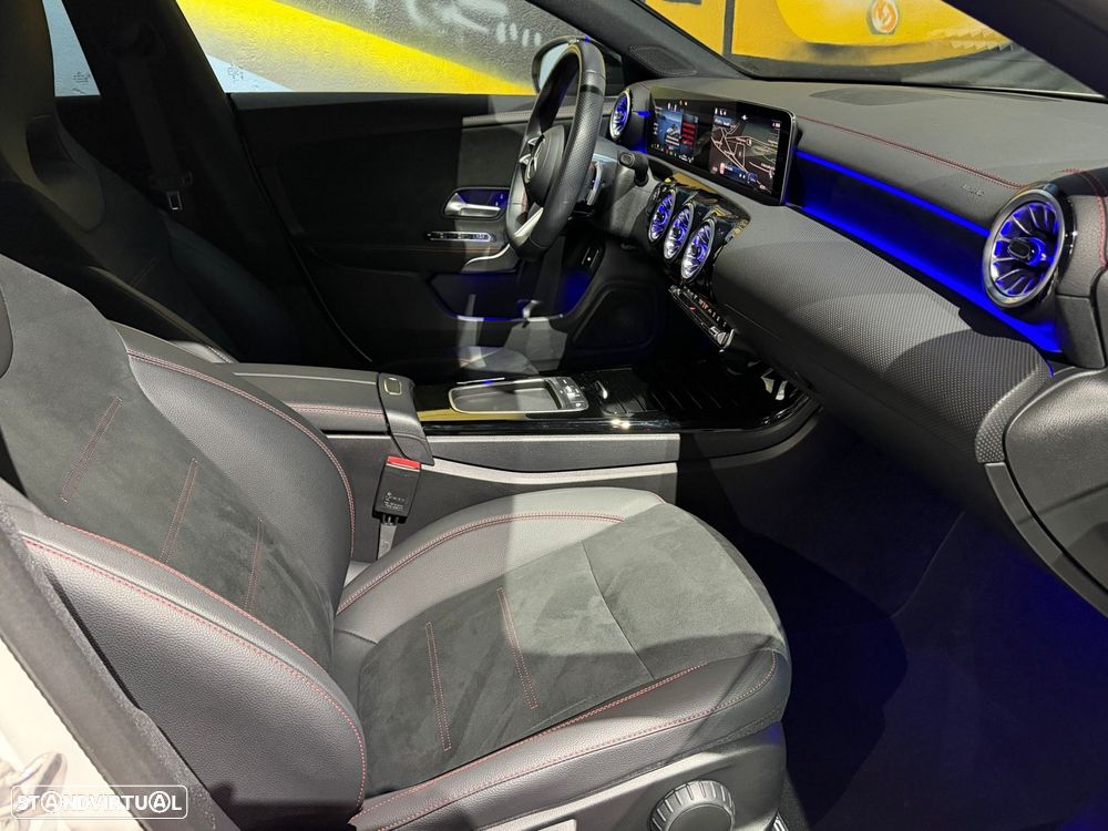 Mercedes-Benz CLA 250 e - 15