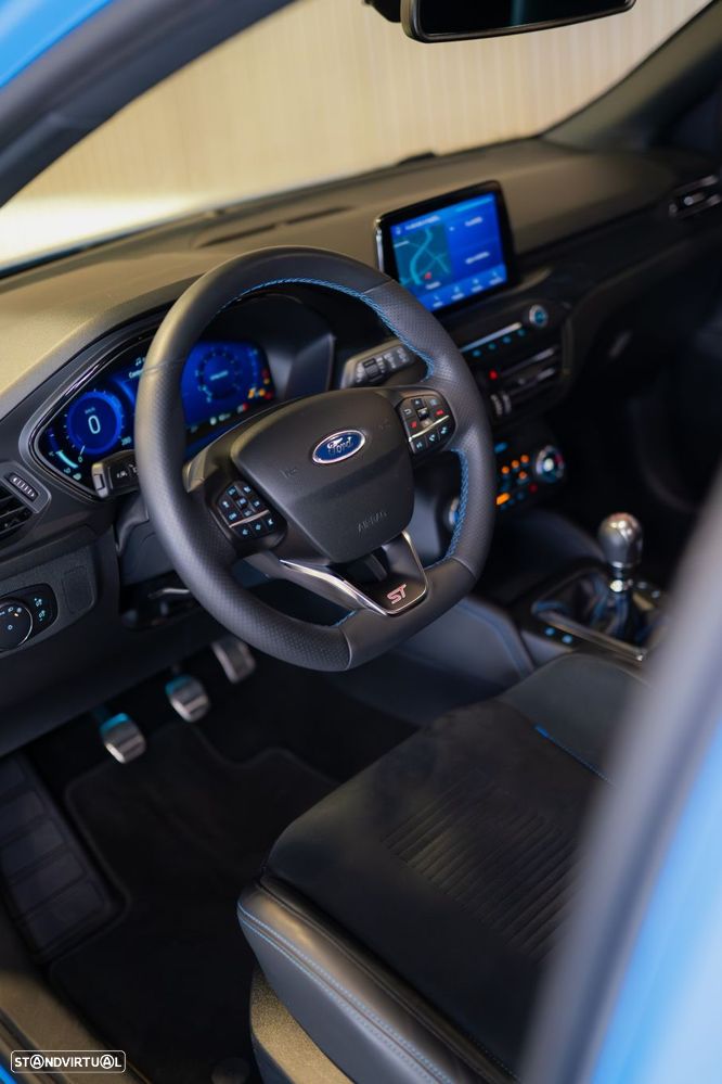 Ford Focus 2.3 EcoBoost S&S ST X - 3