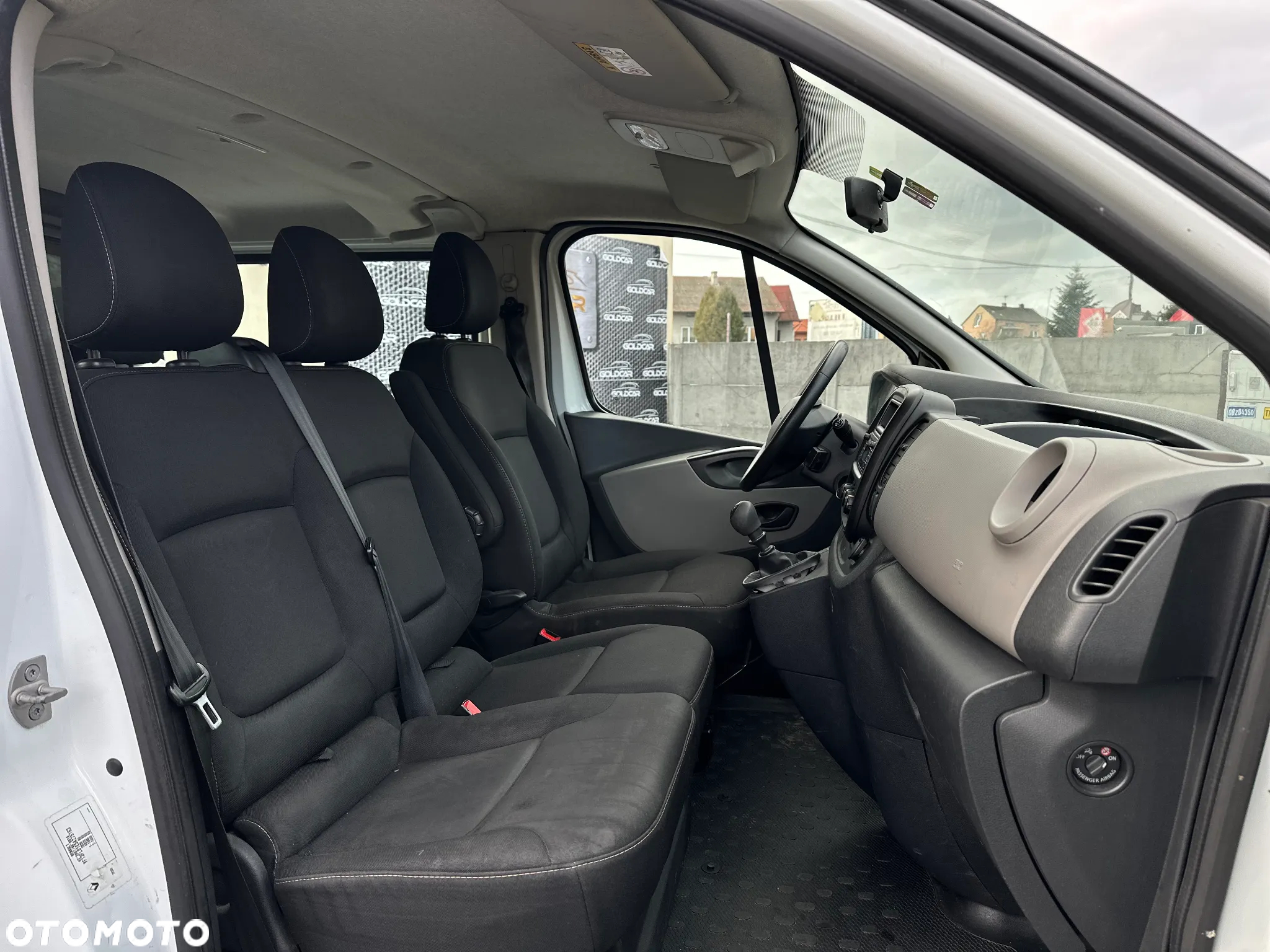 Renault TRAFIC - 10