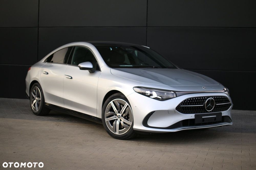 Mercedes-Benz CLA - 2