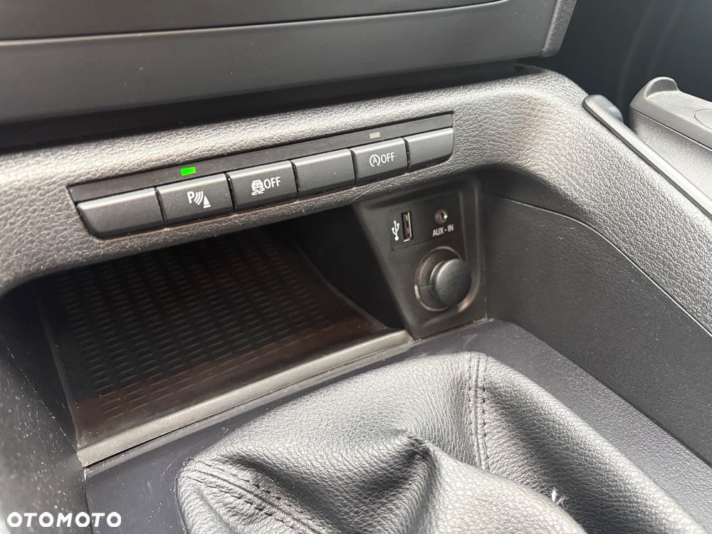 BMW X1 sDrive18d xLine - 19