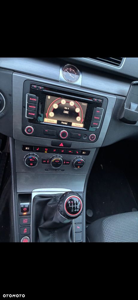 Volkswagen Passat 1.6 TDI BlueMotion - 5