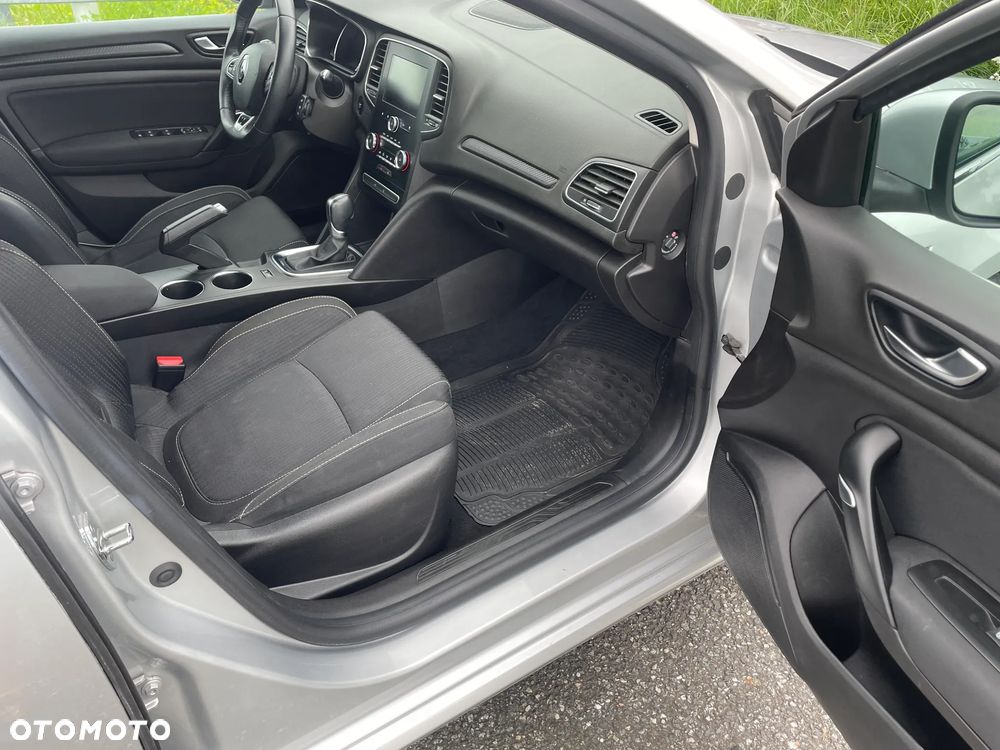 Renault Megane 1.3 TCe FAP Techno EDC - 10