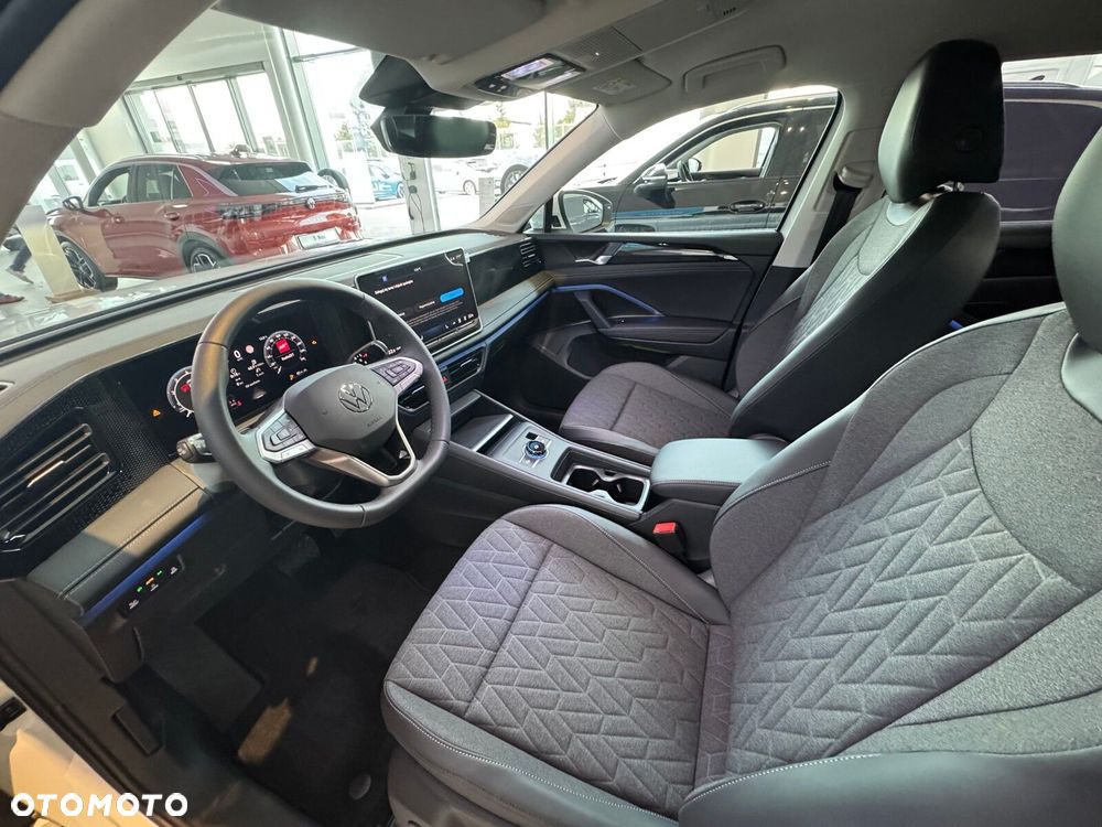 Volkswagen Tiguan - 5