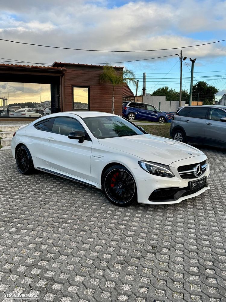 Mercedes-Benz C 63 AMG S - 22