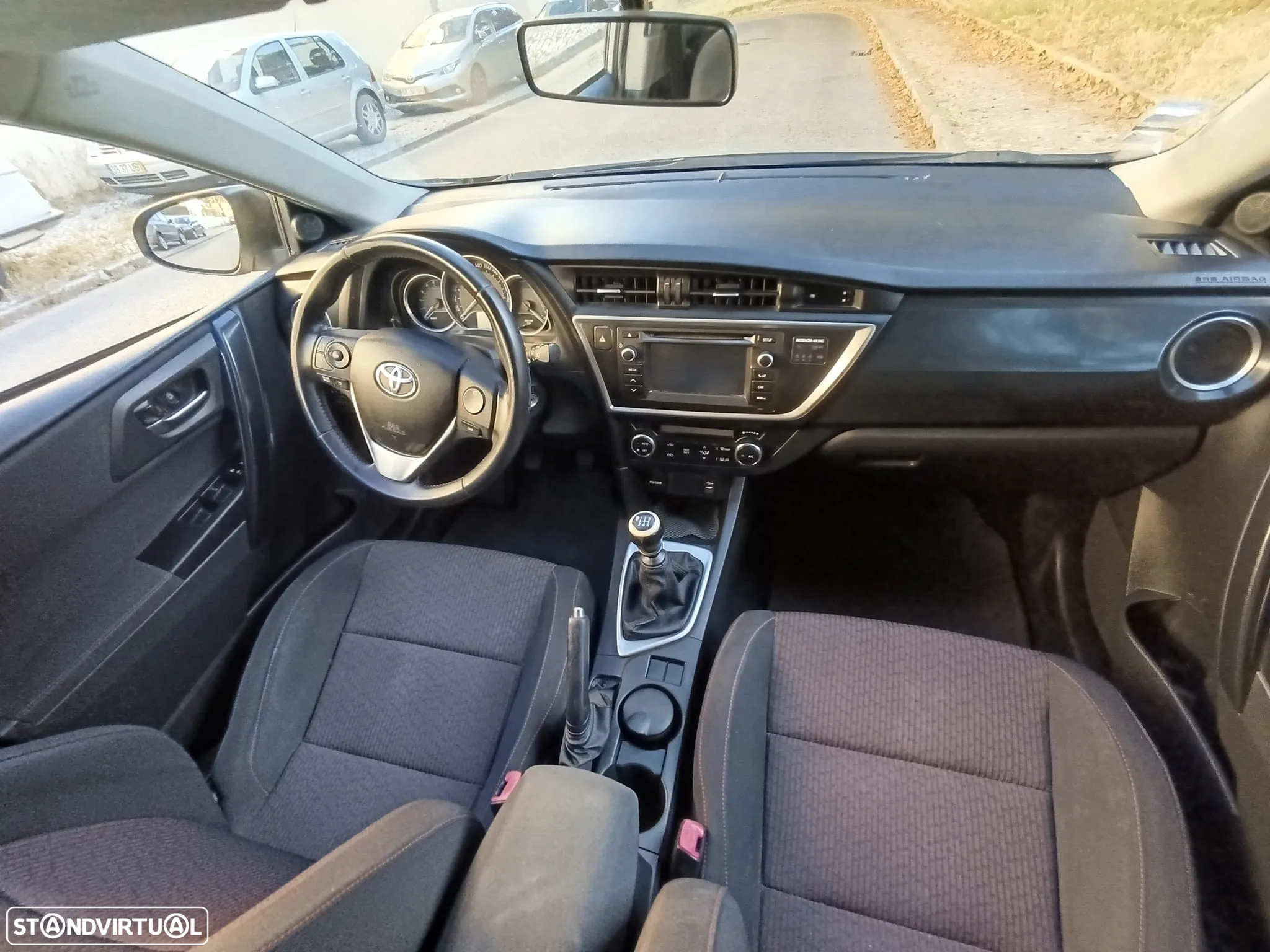 Toyota Auris Touring Sports 1.4 D-4D Com+P.Sport +Navi - 19