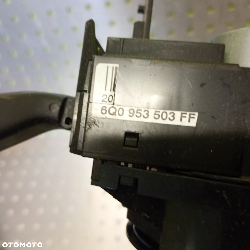 Manetki przełączniki zespolone Polo T5 tempomat - 3