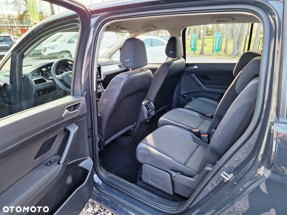 Volkswagen Touran - 8