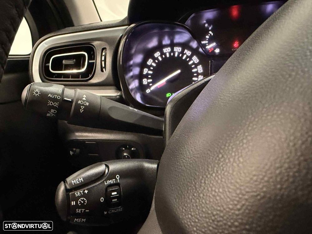 Citroën C3 1.2 PureTech Shine EAT6 - 20