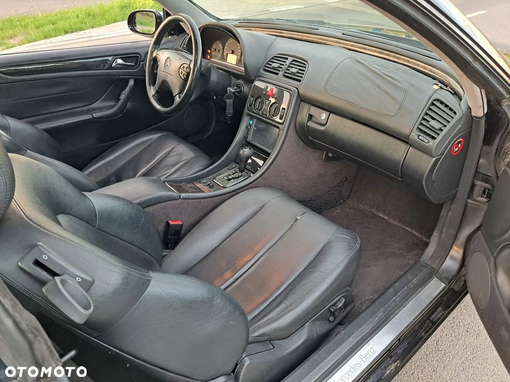 Mercedes-Benz CLK - 9