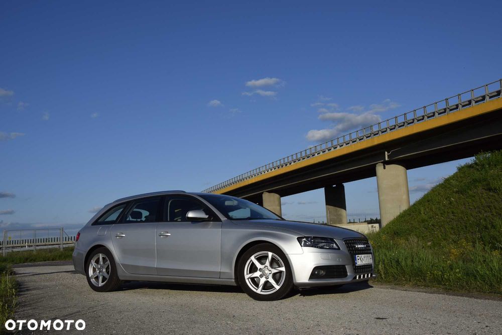 Audi A4 Avant 2011 photo 2