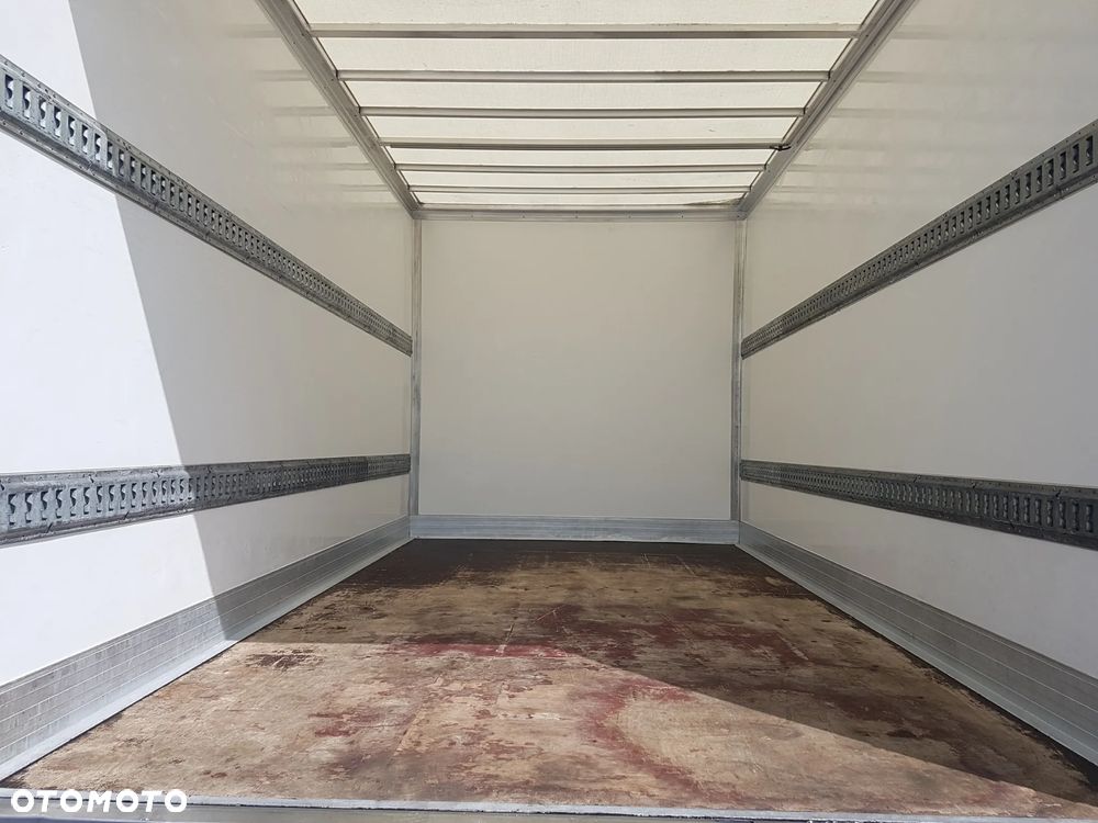 Renault MASTER KONTENER 8EP 4,21x2,23x2,22 KLIMA KRAJOWY MANUAL  6-BIEGÓW - 16