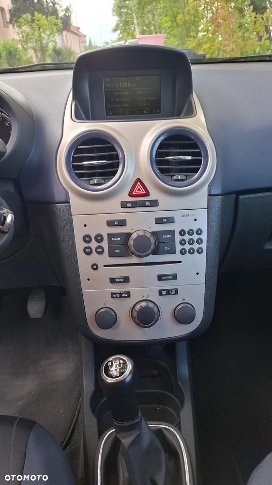 Opel Corsa 1.4 16V - 20