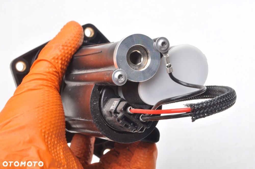 KTM 790 DUKE POMPA PALIWA  64107088000 2 TYŚKM. - 9