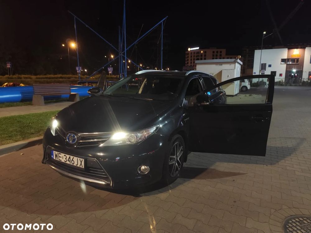 Toyota Auris ver-hybrid-135-premium - 4