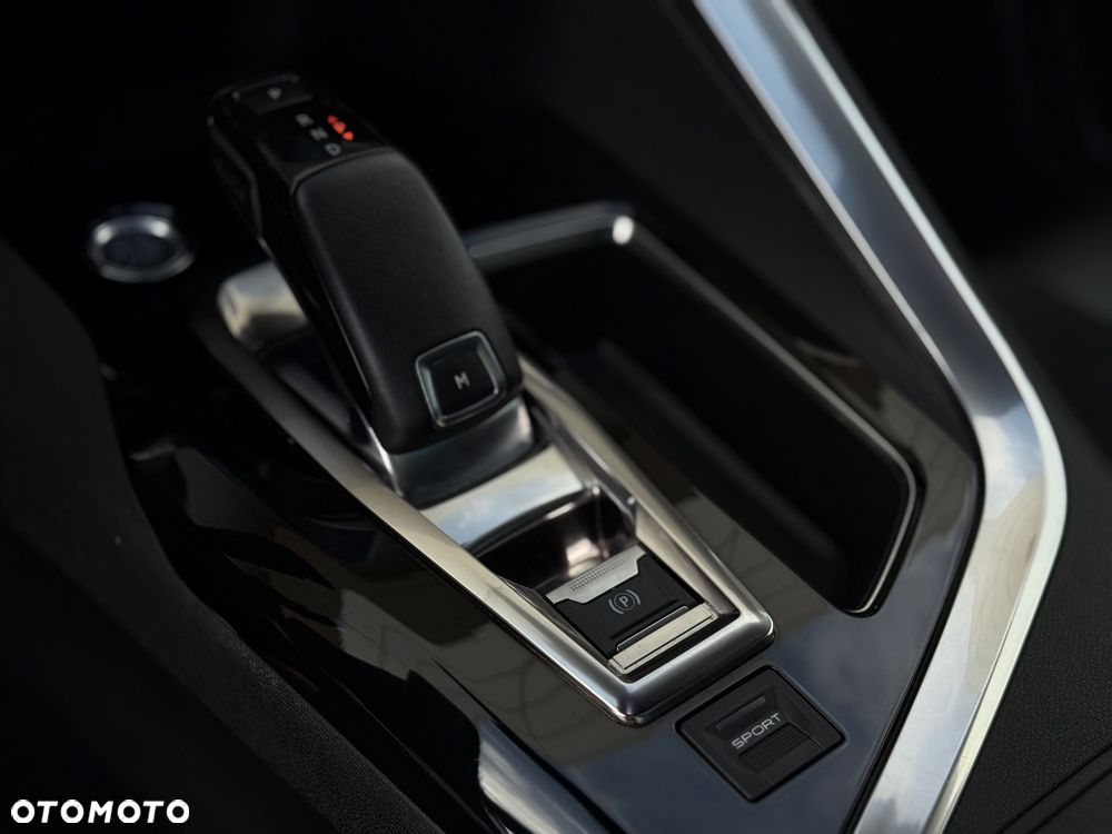 Peugeot 3008 BlueHDi 180 Stop & Start EAT8 GT - 23