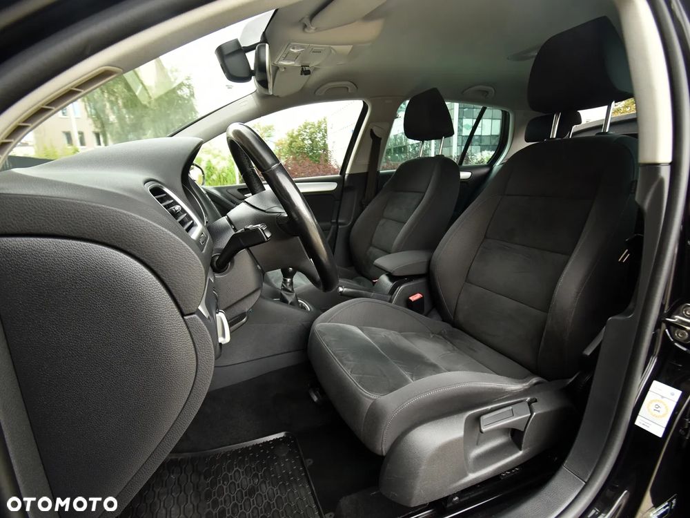 Volkswagen Golf - 18