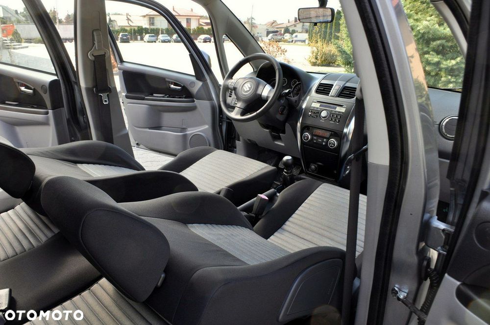 Suzuki SX4 - 24
