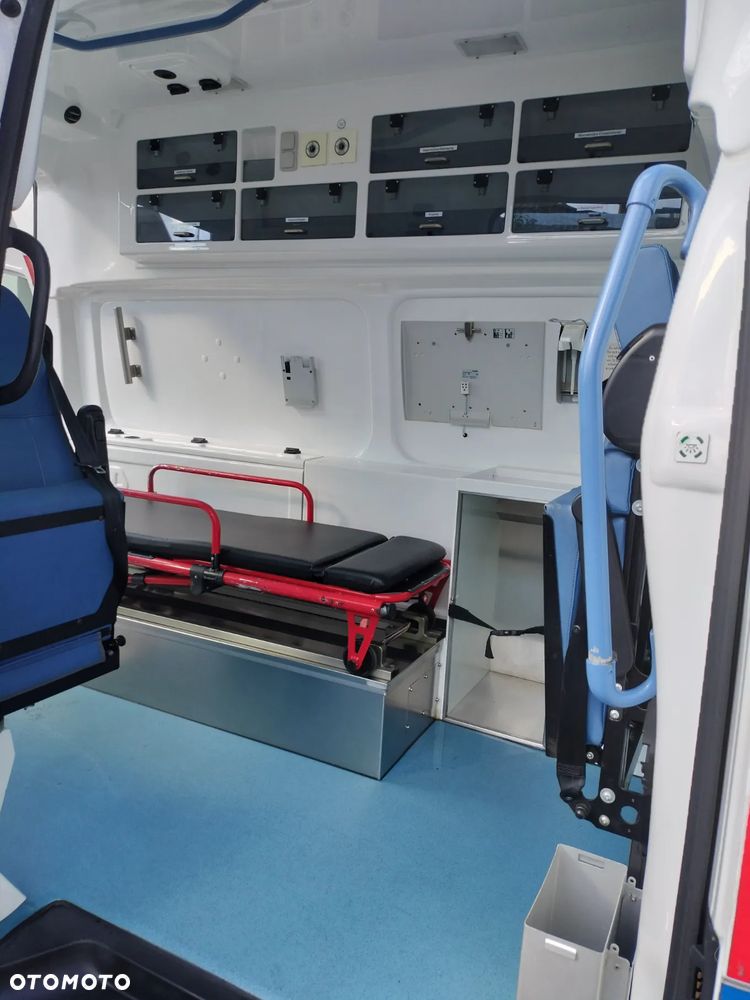 Volkswagen Transporter Caravelle DSG Lang 4MOTION Comfortline - 13