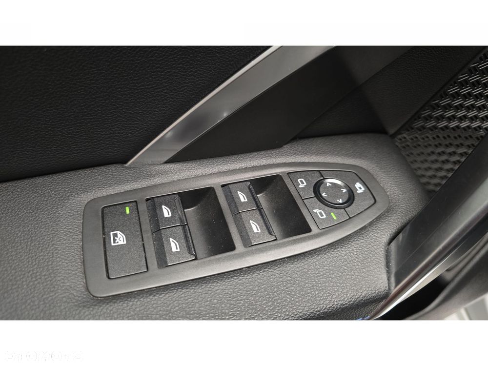 BMW X1 - 31