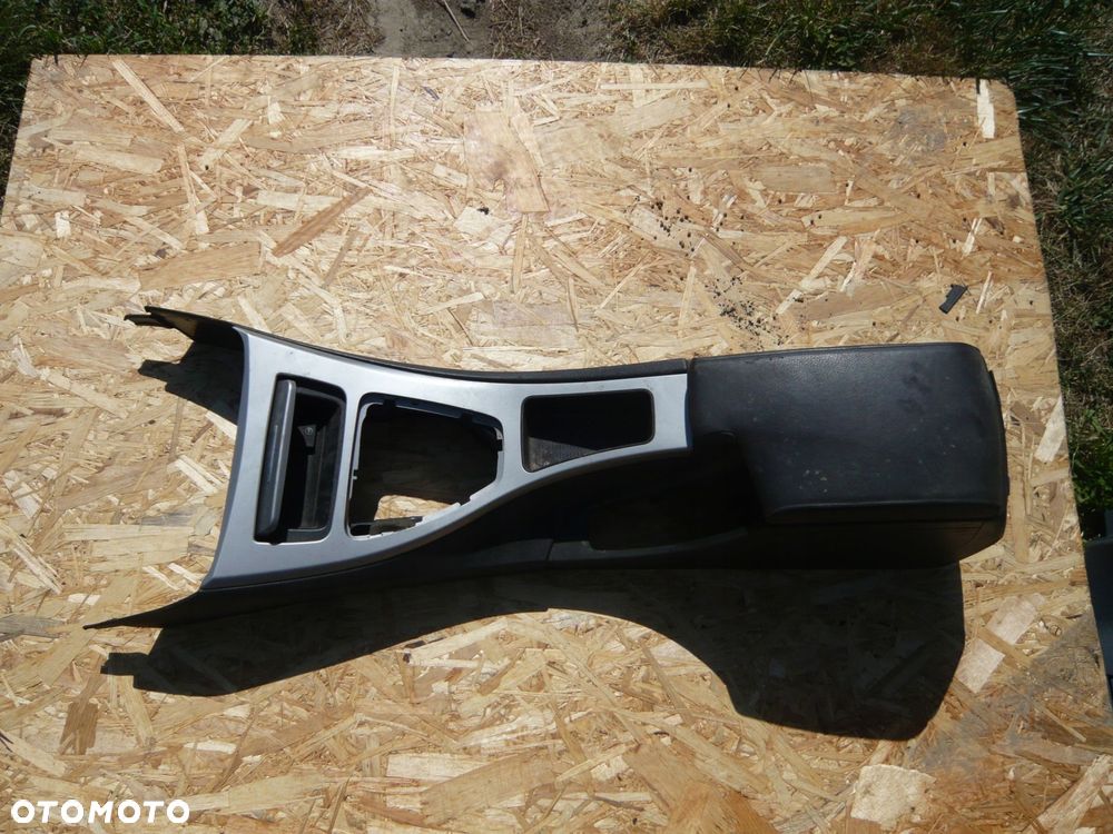 tunel środkowy podłokietnik 1004391 bmw e90 - 1