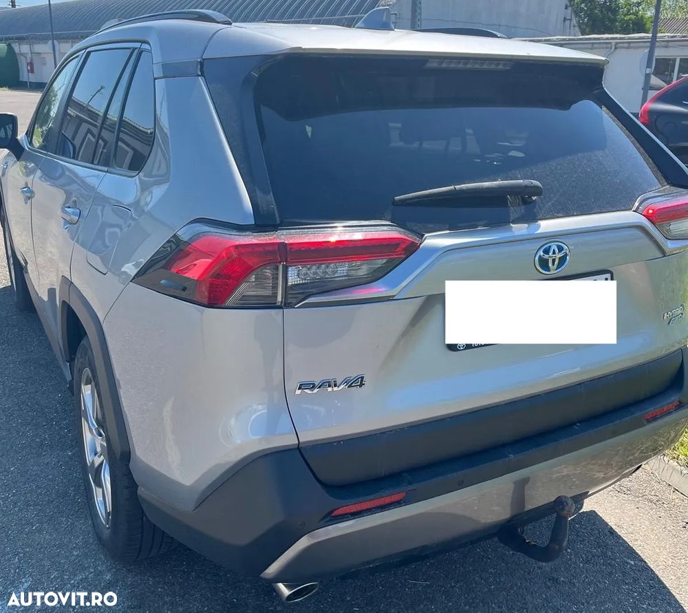 Toyota RAV4 - 4