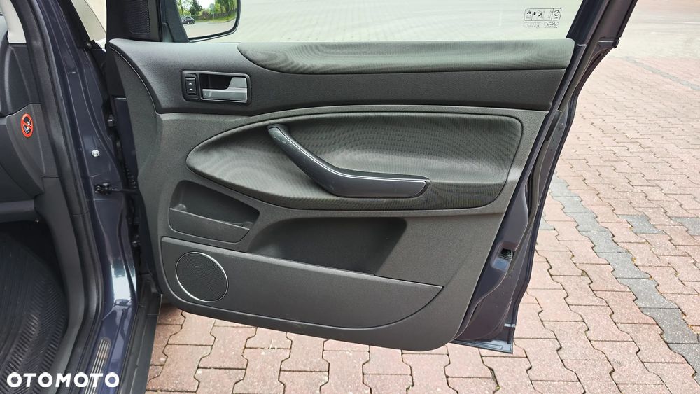 Ford Kuga 2.0 TDCi Titanium - 31