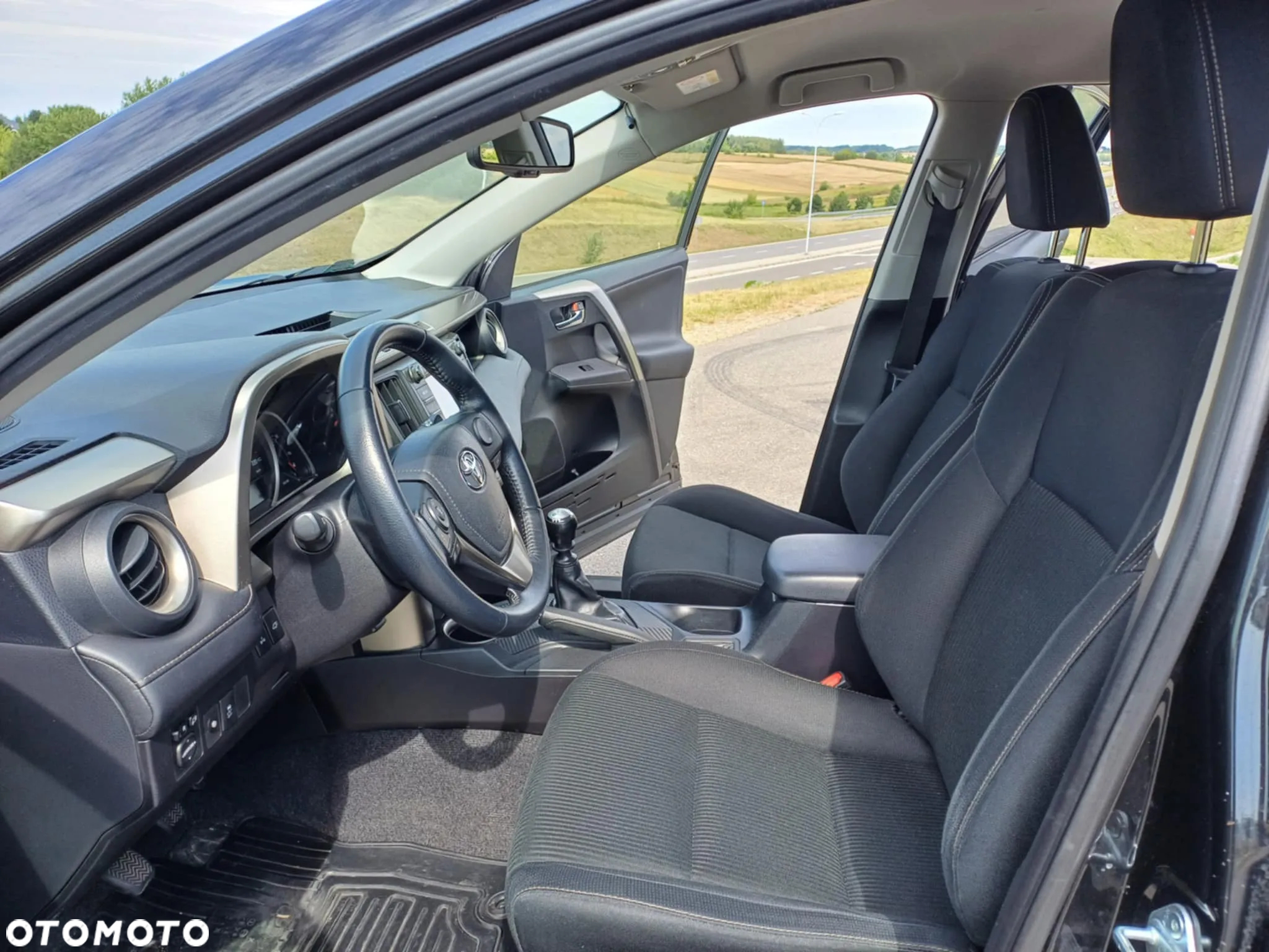Toyota RAV4 2.0 D-4D Premium - 14