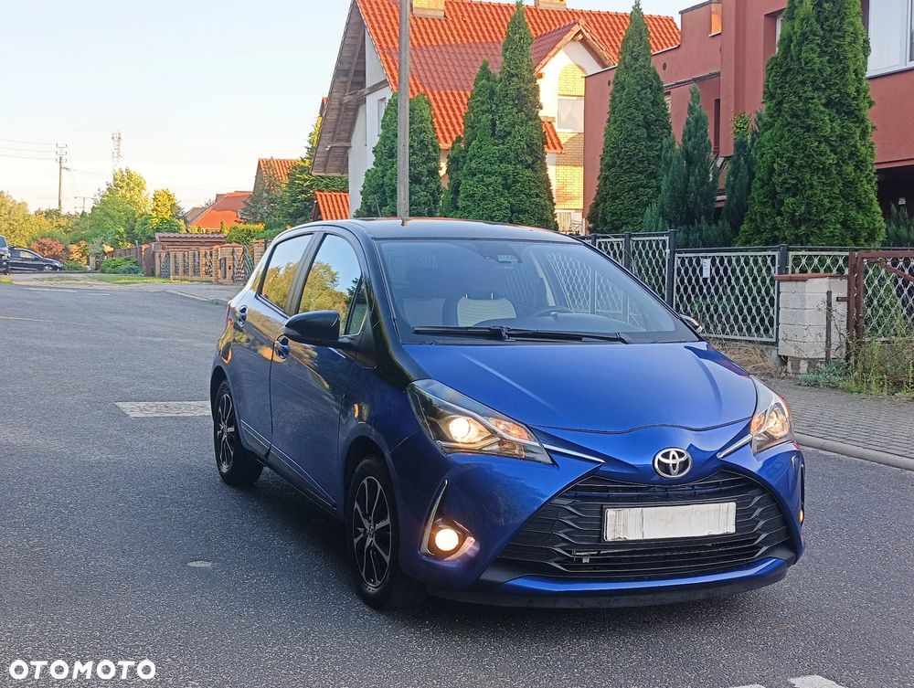 Toyota Yaris 1.5 Premium - 3
