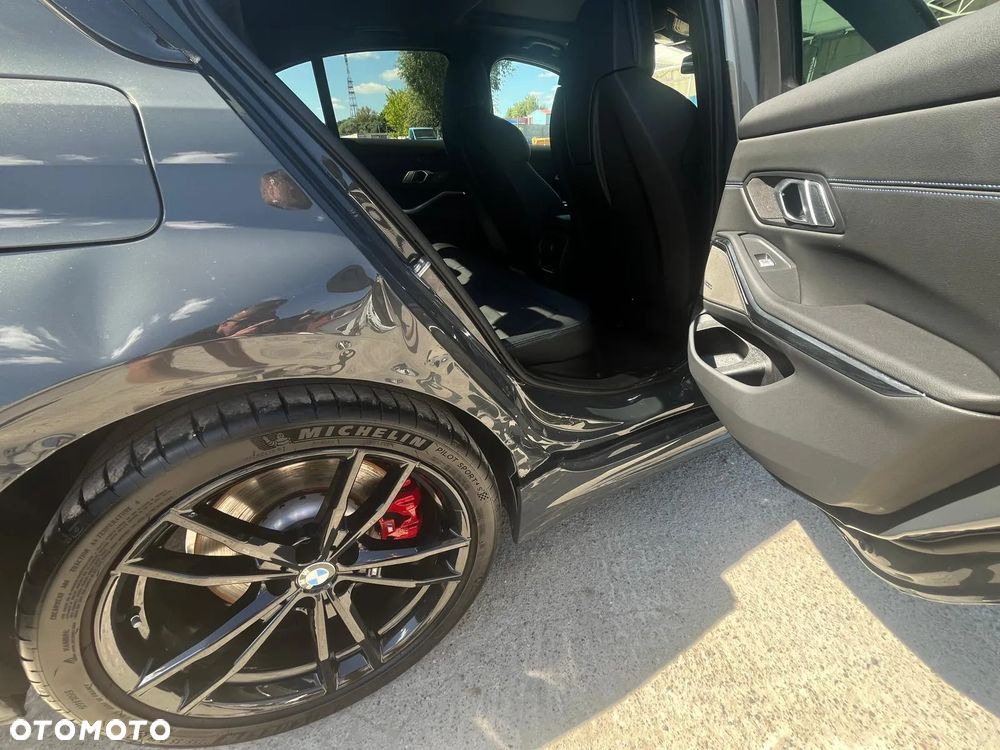 BMW Seria 3 330i xDrive M Sport sport - 27