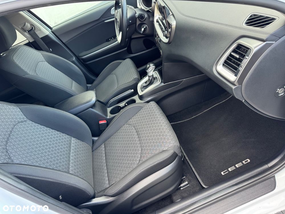 Kia Ceed 1.4 T-GDI L DCT - 22