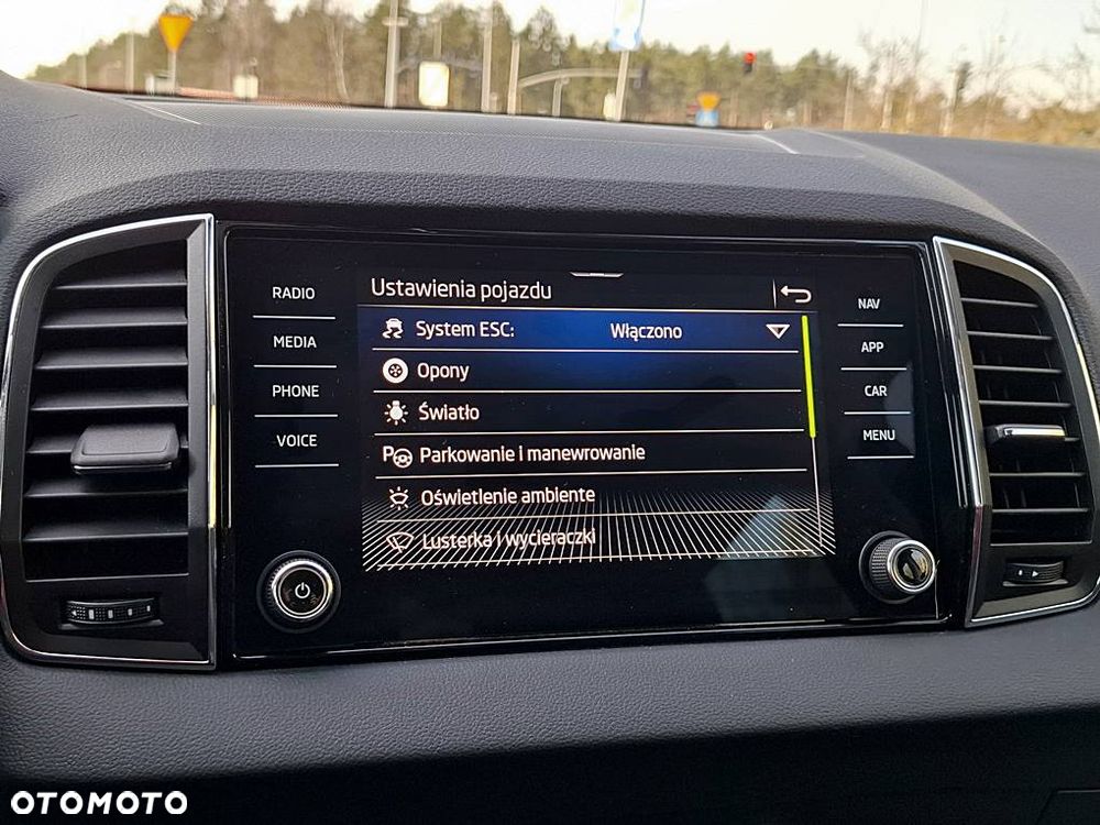 Skoda Karoq 1.5 TSI ACT GPF 4x2 Style DSG - 31