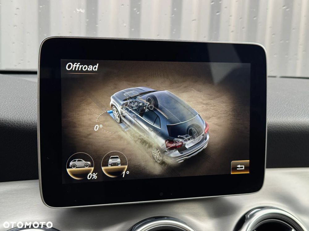 Mercedes-Benz GLA 220 4-Matic AMG Line - 33