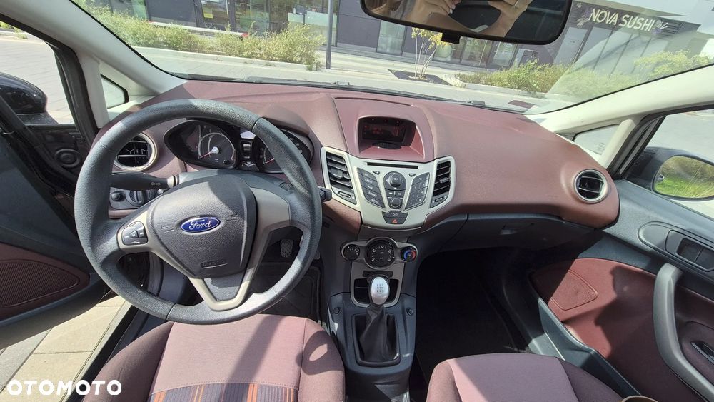 Ford Fiesta - 15