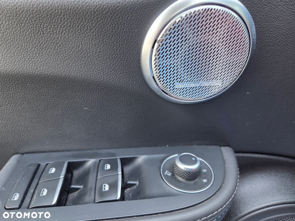 Alfa Romeo Giulia 2.0 Turbo Veloce TI Q4 - 24